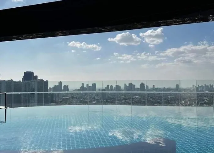 Apartment Affordable At Gramercy Makati With Balcony & Parking *