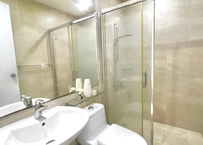 Apartment Affordable At Gramercy Makati With Balcony & Parking